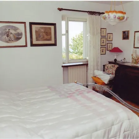 Casa Immersa Nel Verde Delle Langhe *